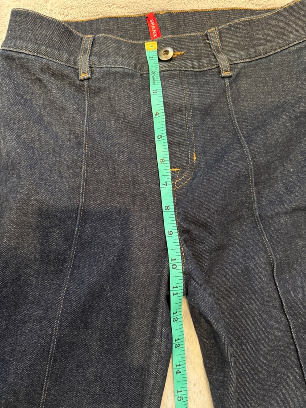 SPANX Pintuck Flare Jeans Size Small - Picture 6 of 7